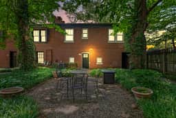Charming Garden Home in Old Louisville - Image 2