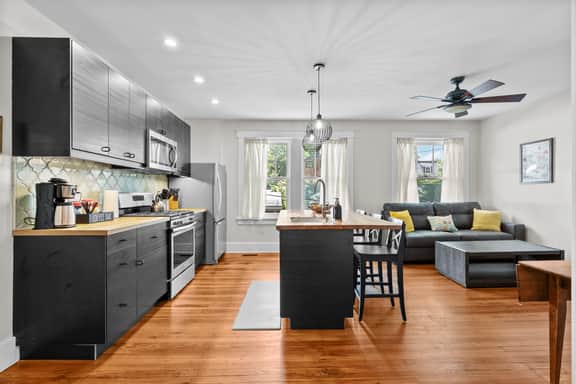 Charming Garden Home in Old Louisville - Image 2